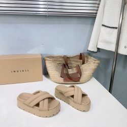 Inuikii Slippers Collection
Women 35-40
