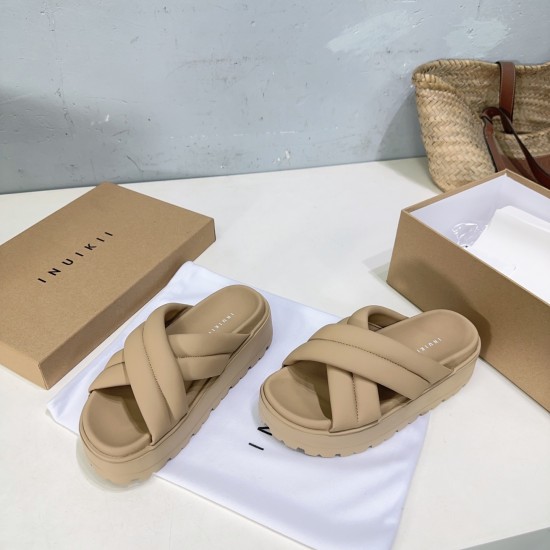 Inuikii Slippers Collection
Women 35-40
