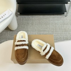 Inuikii Slippers Collection
Women 35-40
