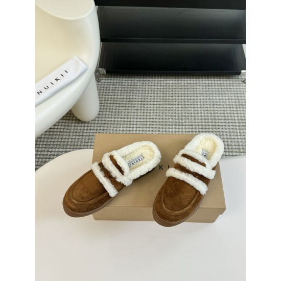 Inuikii Slippers Collection
Women 35-40
