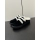 Inuikii Slippers Collection
Women 35-40
