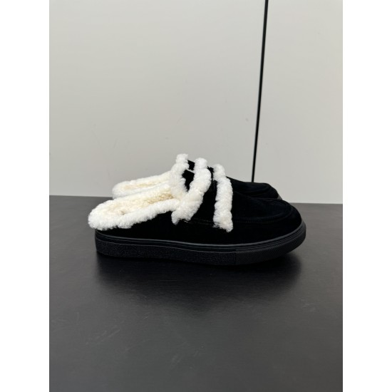 Inuikii Slippers Collection
Women 35-40
