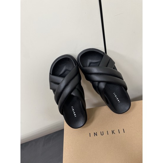 Inuikii Slippers Collection
Women 35-40
