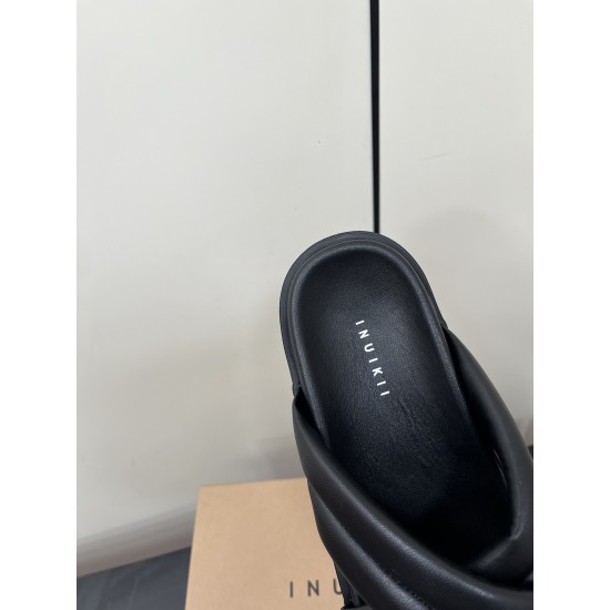 Inuikii Slippers Collection
Women 35-40
