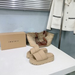 Inuikii Slippers Collection
Women 35-40
