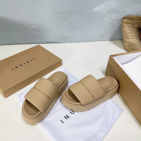 Inuikii Slippers Collection
Women 35-40
