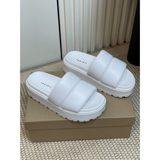 Inuikii Slippers Collection
Women 35-40
