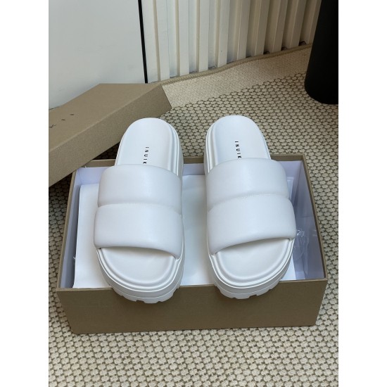 Inuikii Slippers Collection
Women 35-40
