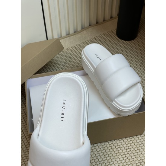 Inuikii Slippers Collection
Women 35-40
