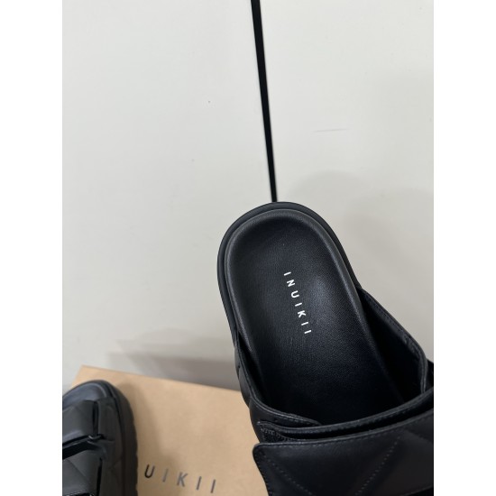 Inuikii Slippers Collection
Women 35-40
