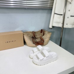 Inuikii Slippers Collection
Women 35-40
