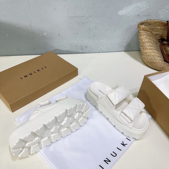 Inuikii Slippers Collection
Women 35-40
