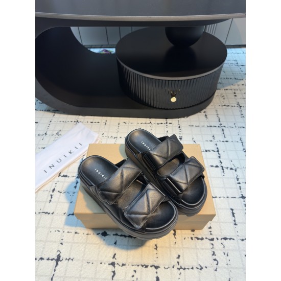Inuikii Slippers Collection
Women 35-40

