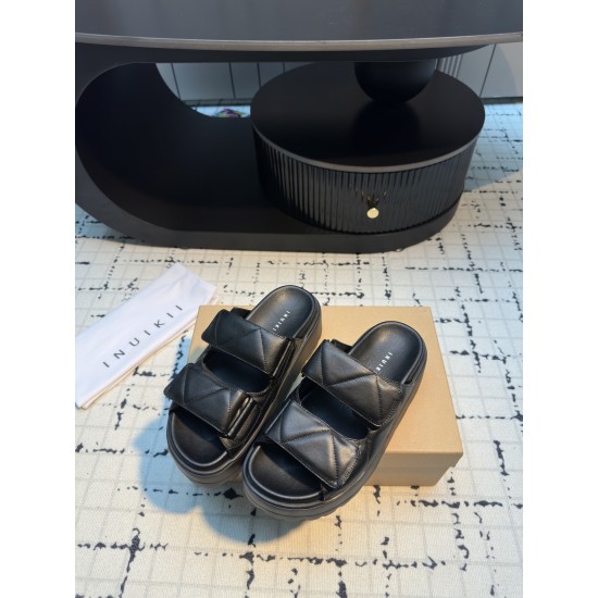 Inuikii Slippers Collection
Women 35-40
