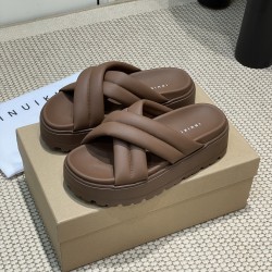 Inuikii Slippers Collection
Women 35-40
