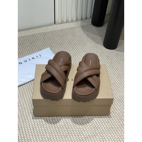 Inuikii Slippers Collection
Women 35-40
