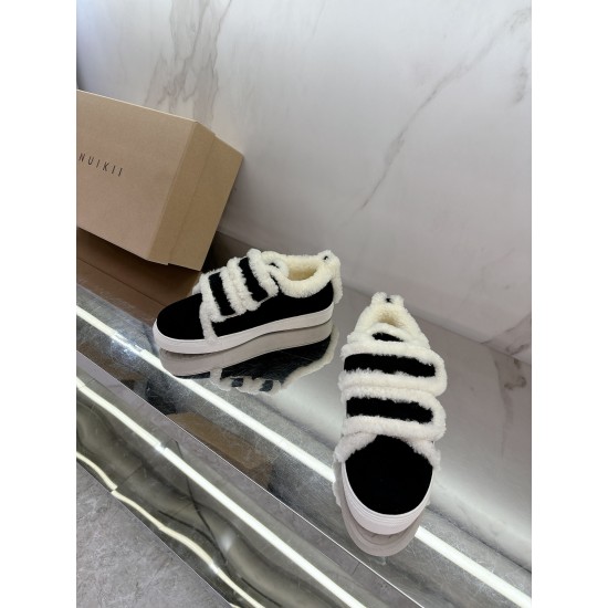 Inuikii Slippers Collection
Women 35-40
