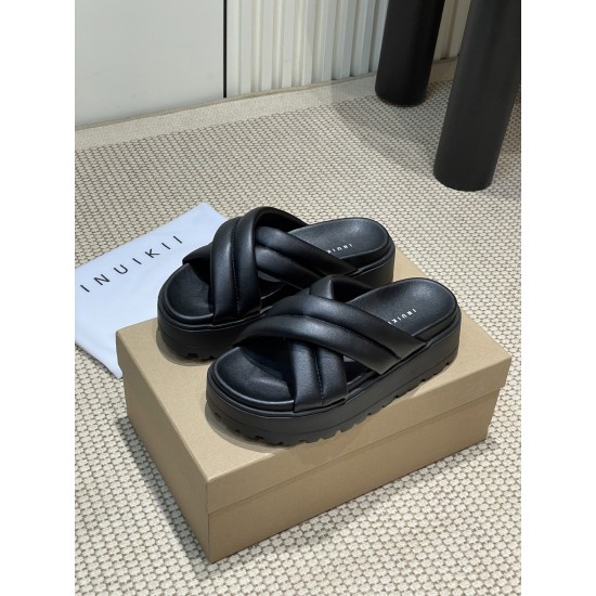 Inuikii Slippers Collection
Women 35-40

