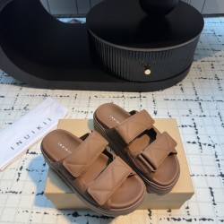 Inuikii Slippers Collection
Women 35-40
