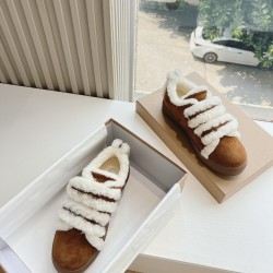 Inuikii Slippers Collection
Women 35-40
