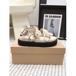Inuikii Slippers Collection
Women 35-40
