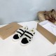 Inuikii Slippers Collection
Women 35-40
