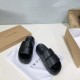 Inuikii Slippers Collection
Women 35-40
