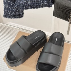 Inuikii Slippers Collection
Women 35-40
