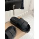 Inuikii Slippers Collection
Women 35-40
