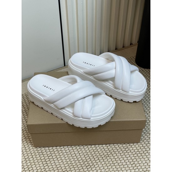 Inuikii Slippers Collection
Women 35-40
