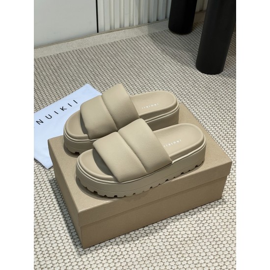 Inuikii Slippers Collection
Women 35-40
