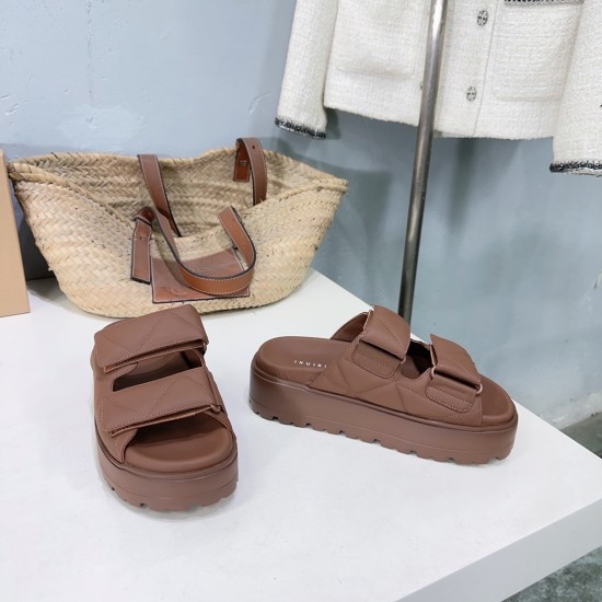 Inuikii Slippers Collection
Women 35-40
