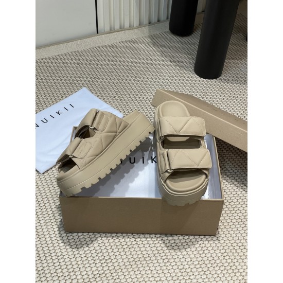 Inuikii Slippers Collection
Women 35-40
