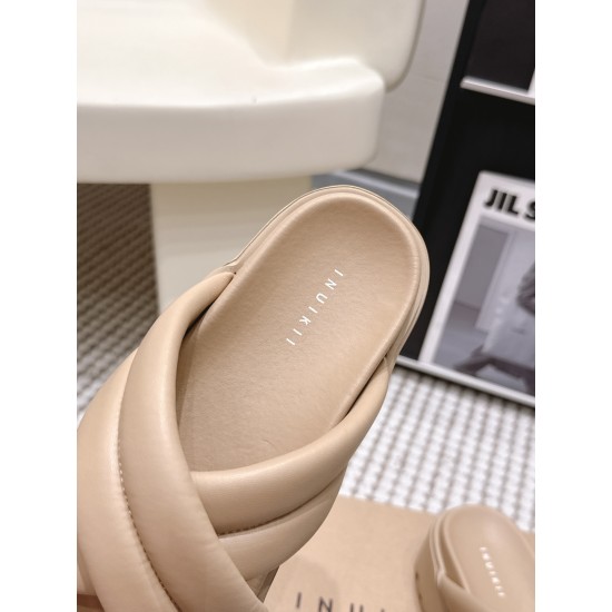 Inuikii Slippers Collection
Women 35-40
