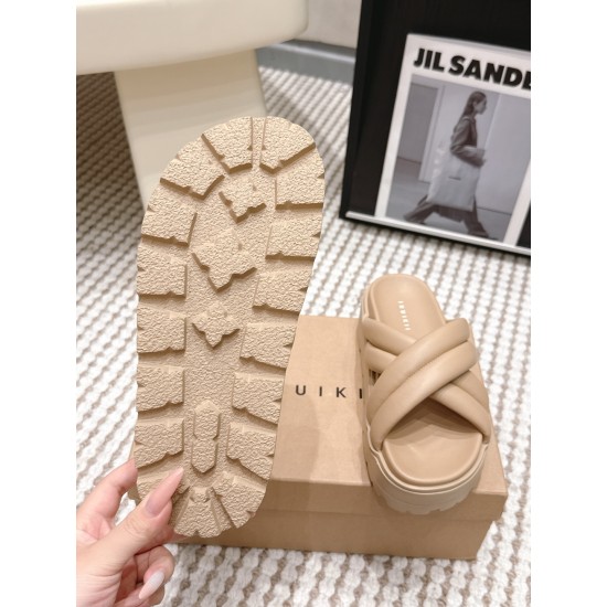 Inuikii Slippers Collection
Women 35-40
