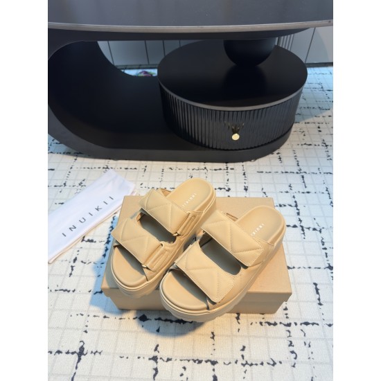 Inuikii Slippers Collection
Women 35-40
