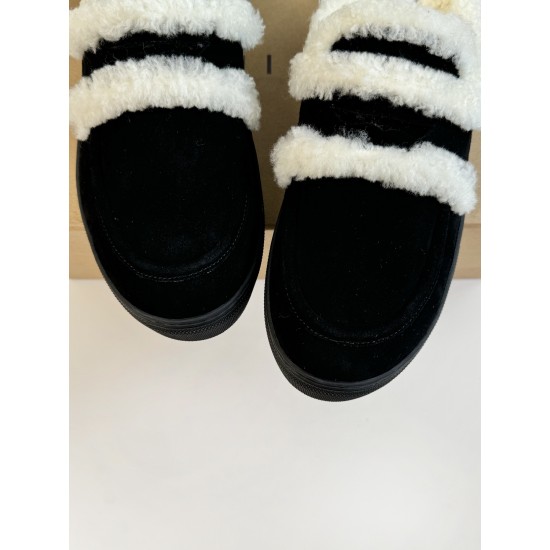 Inuikii Slippers Collection
Women 35-40
