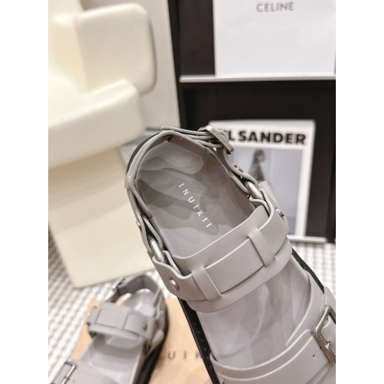 Inuikii Slippers Collection
Women 35-40
