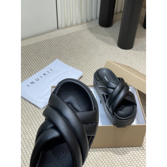 Inuikii Slippers Collection
Women 35-40
