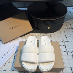 Inuikii Slippers Collection
Women 35-40
