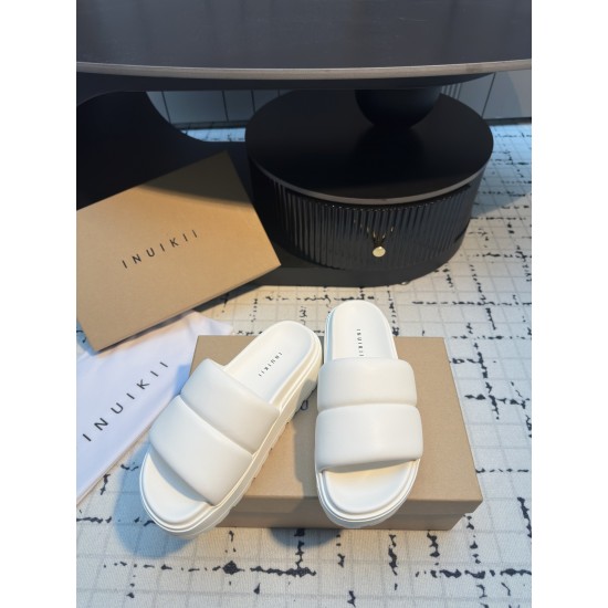 Inuikii Slippers Collection
Women 35-40
