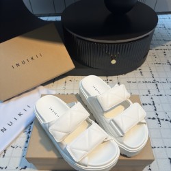 Inuikii Slippers Collection
Women 35-40
