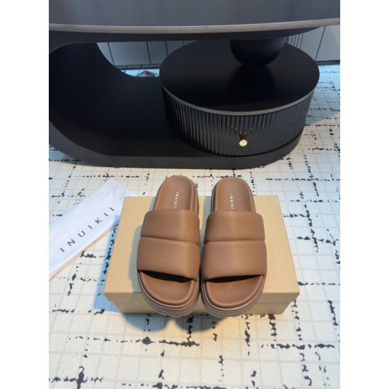 Inuikii Slippers Collection
Women 35-40
