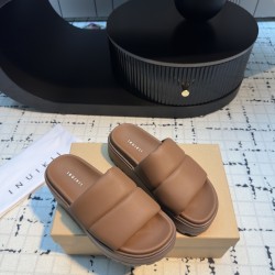 Inuikii Slippers Collection
Women 35-40
