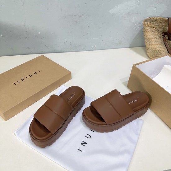 Inuikii Slippers Collection
Women 35-40

