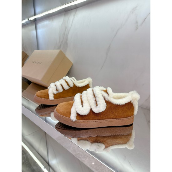 Inuikii Slippers Collection
Women 35-40
