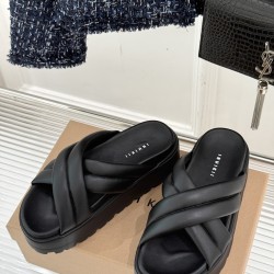 Inuikii Slippers Collection
Women 35-40
