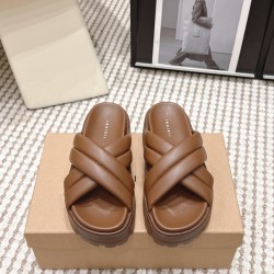 Inuikii Slippers Collection
Women 35-40
