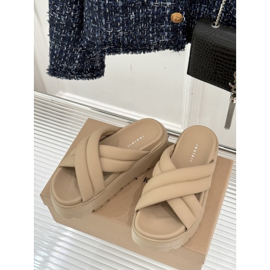 Inuikii Slippers Collection
Women 35-40
