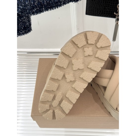Inuikii Slippers Collection
Women 35-40
